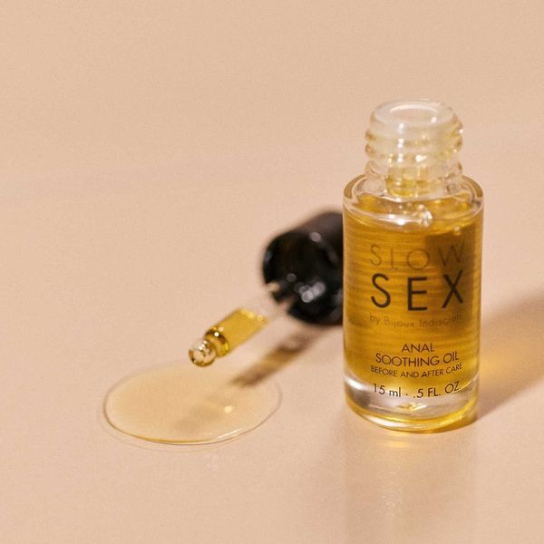 Заспокійлива олія для анального сексу Bijoux Indiscrets Slow Sex Anal Soothing Oil Before & After 15 мл SX3248 фото
